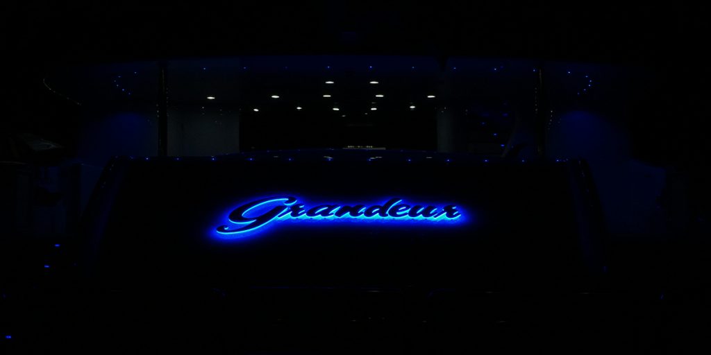 Yacht Graphics & Lettering